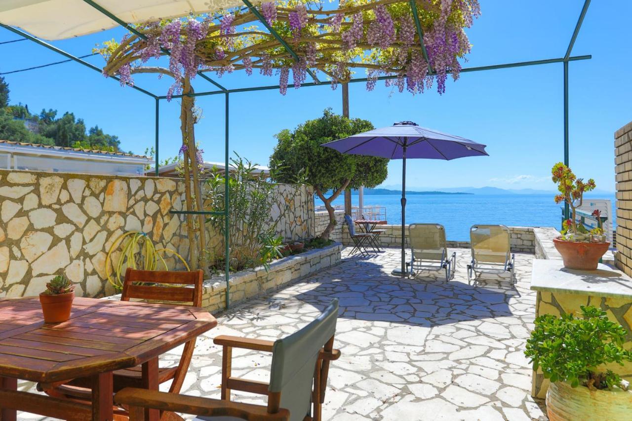 Kaminaki Beachfront Apartments Nisaki  Eksteriør bilde