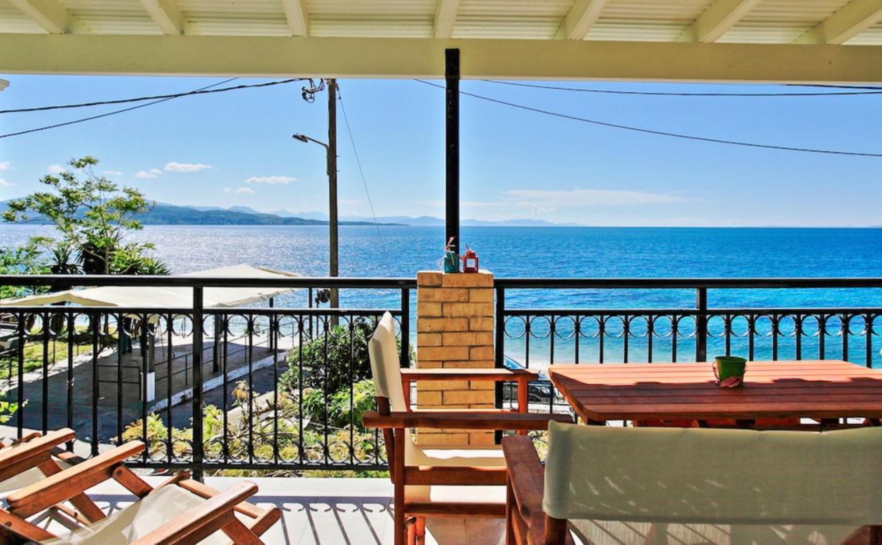 Kaminaki Beachfront Apartments Nisaki  Eksteriør bilde